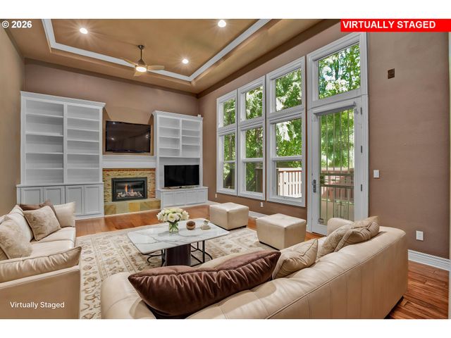 16633 WOODSMAN Ct, Lake Oswego, OR 97034