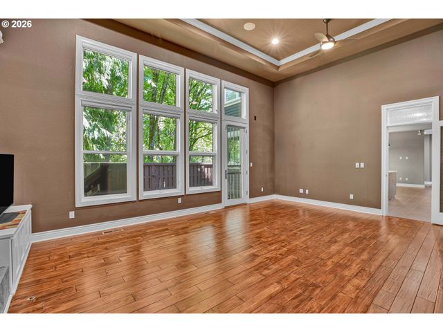 16633 WOODSMAN Ct, Lake Oswego, OR 97034