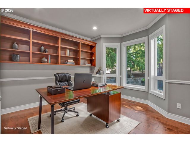 16633 WOODSMAN Ct, Lake Oswego, OR 97034