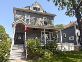 3239 Wesley Avenue, Berwyn, IL 60402