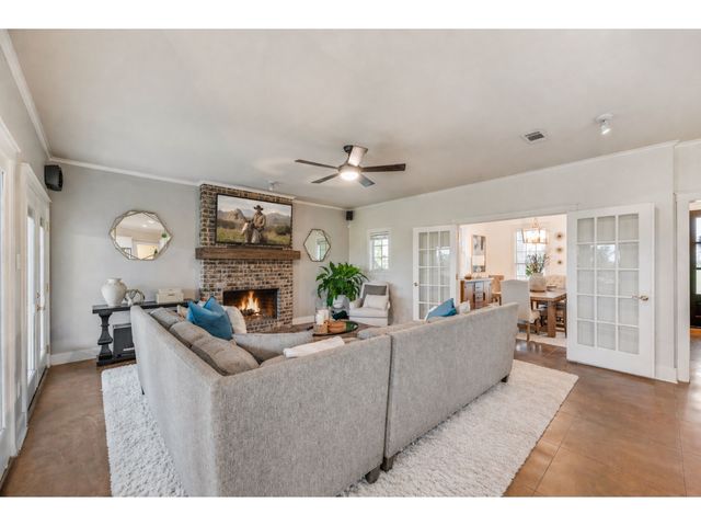 15950 Miller Farm Road, Forney, TX 75126