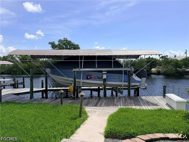 17721 Broadway AVE, Fort Myers Beach, FL 33931