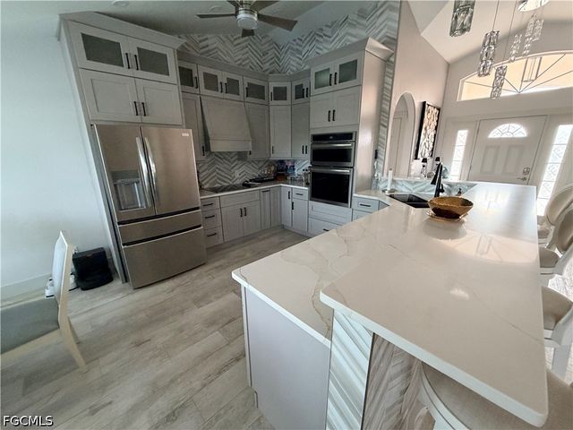 17721 Broadway AVE, Fort Myers Beach, FL 33931