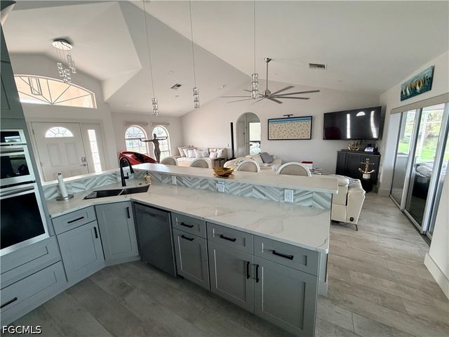 17721 Broadway AVE, Fort Myers Beach, FL 33931