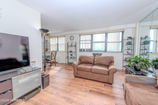 1225 Kennedy Boulevard 10J, Bayonne, NJ 07002