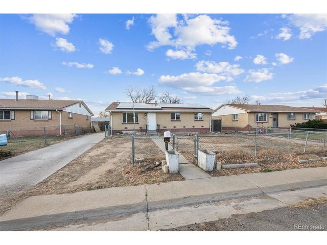 6951 Locust St, Commerce City, CO 80022