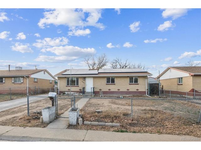6951 Locust St, Commerce City, CO 80022