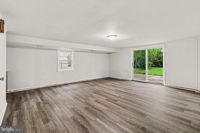 3318 RED LION RD, Philadelphia, PA 19114