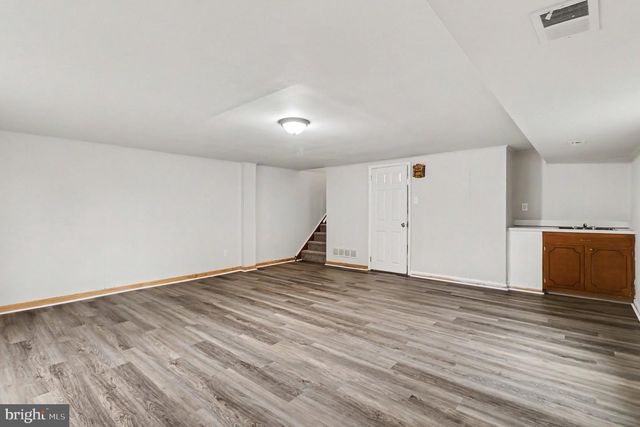3318 RED LION RD, Philadelphia, PA 19114