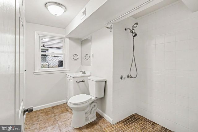 3318 RED LION RD, Philadelphia, PA 19114