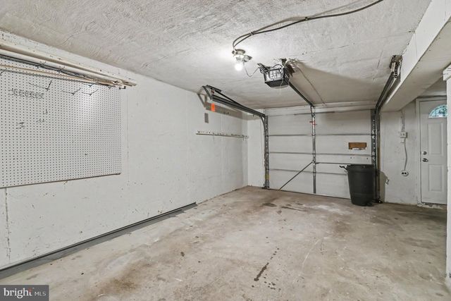 3318 RED LION RD, Philadelphia, PA 19114