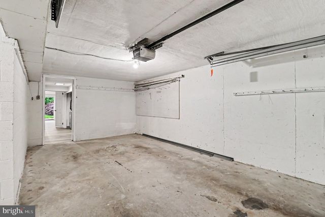 3318 RED LION RD, Philadelphia, PA 19114
