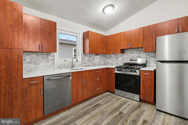 3318 RED LION RD, Philadelphia, PA 19114