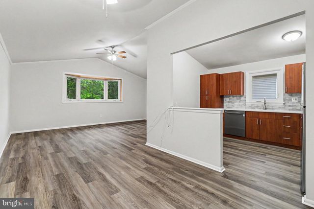 3318 RED LION RD, Philadelphia, PA 19114