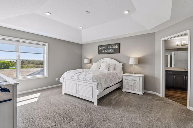 145 Maple Terrace, Waconia, MN 55387
