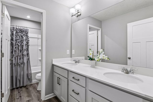 145 Maple Terrace, Waconia, MN 55387