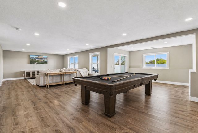 145 Maple Terrace, Waconia, MN 55387