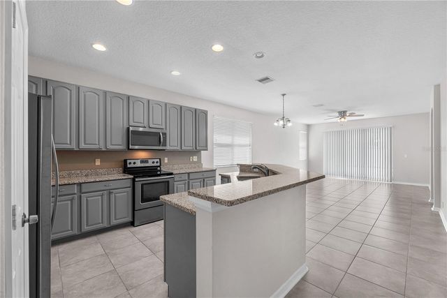10109 CELTIC ASH DRIVE, Ruskin, FL 33573