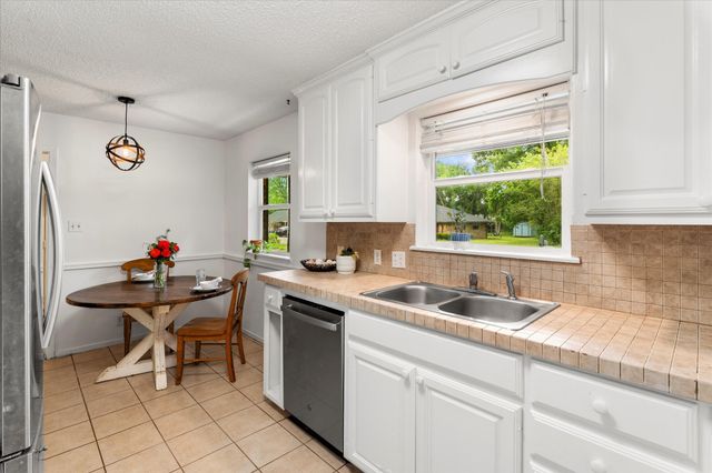 524 Park Lane, Mount Vernon, TX 75457