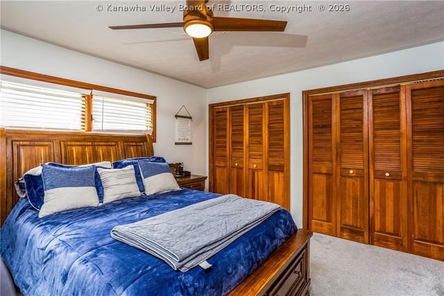 1005 S B Street, St Albans, WV 25177