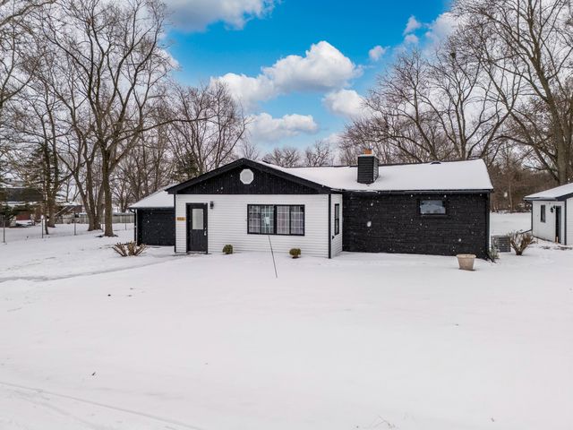 3321 E Red Oak Lane, Crete, IL 60417