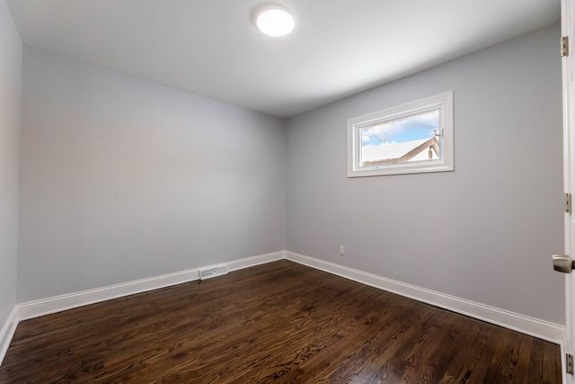 3321 E Red Oak Lane, Crete, IL 60417