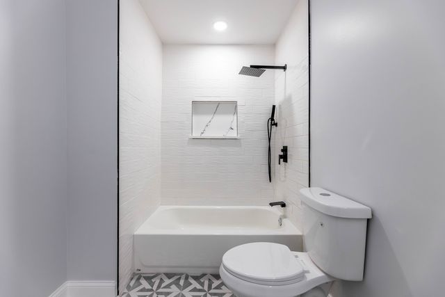 3321 E Red Oak Lane, Crete, IL 60417