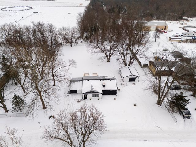 3321 E Red Oak Lane, Crete, IL 60417