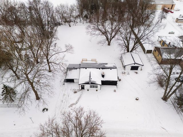 3321 E Red Oak Lane, Crete, IL 60417