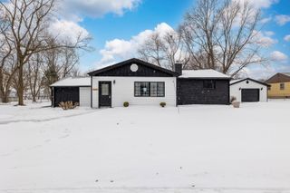 3321 E Red Oak Lane, Crete, IL 60417