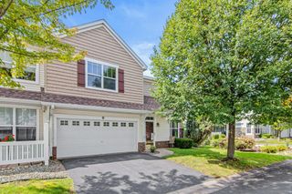 1621 Woodlynn Avenue 5, Maplewood, MN 55109