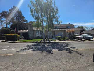 389 Valle Vista Ave, Vallejo, CA 94590