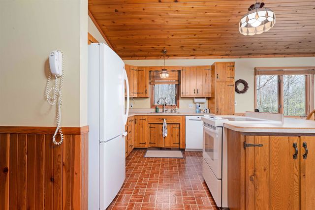 1541 Maple Point Road, Hay Twp, MI 48612
