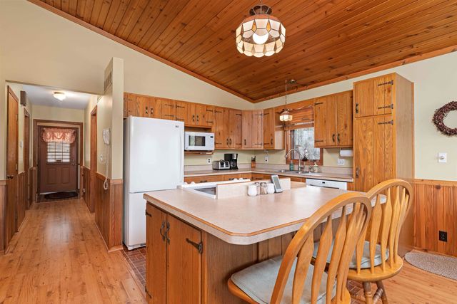 1541 Maple Point Road, Hay Twp, MI 48612