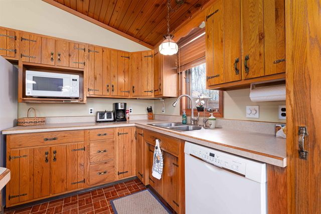 1541 Maple Point Road, Hay Twp, MI 48612