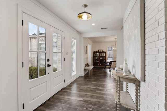 10702 Russett Drive, Houston, TX 77042