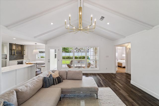 10702 Russett Drive, Houston, TX 77042