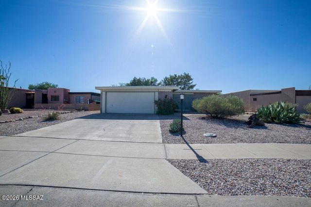 1595 N Rio Mayo, Green Valley, AZ 85614