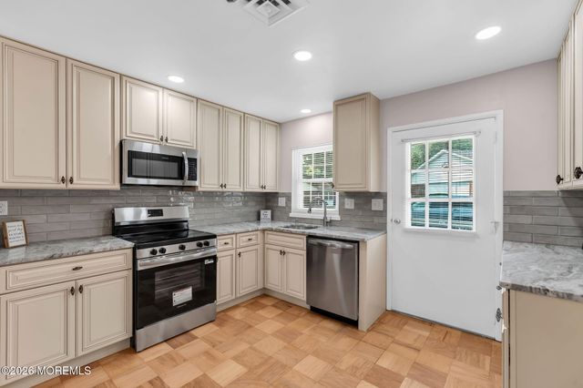 426 Chatham Court A, Lakewood, NJ 08701