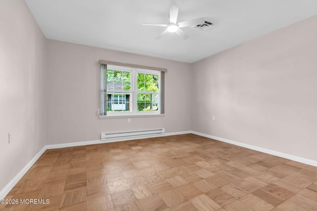 426 Chatham Court A, Lakewood, NJ 08701