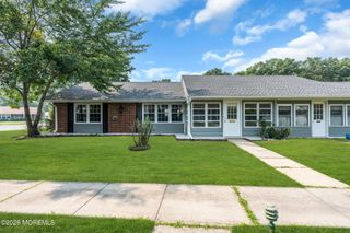426 Chatham Court A, Lakewood, NJ 08701