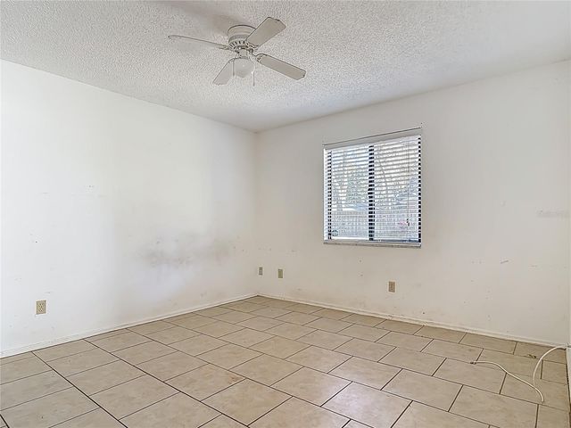 1513 HERITAGE LANE, Daytona Beach, FL 32117