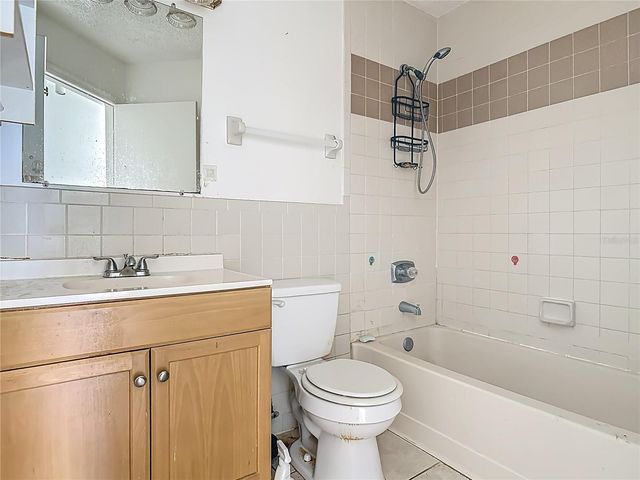 1513 HERITAGE LANE, Daytona Beach, FL 32117