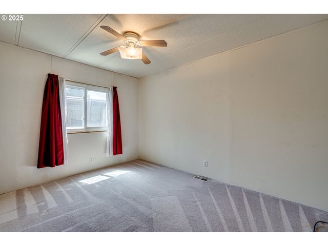 11005 Ne 76TH St 46, Vancouver, WA 98662