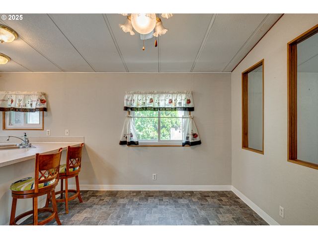 11005 Ne 76TH St 46, Vancouver, WA 98662