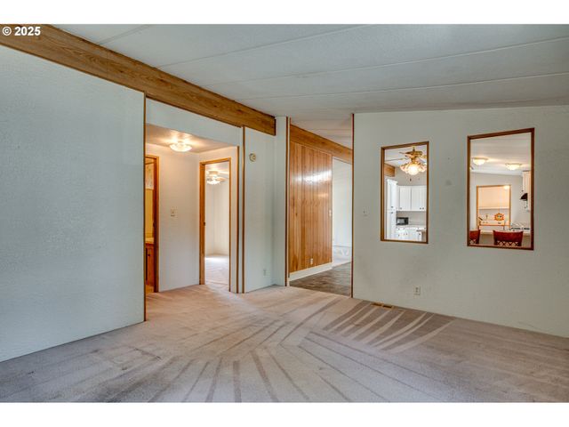 11005 Ne 76TH St 46, Vancouver, WA 98662