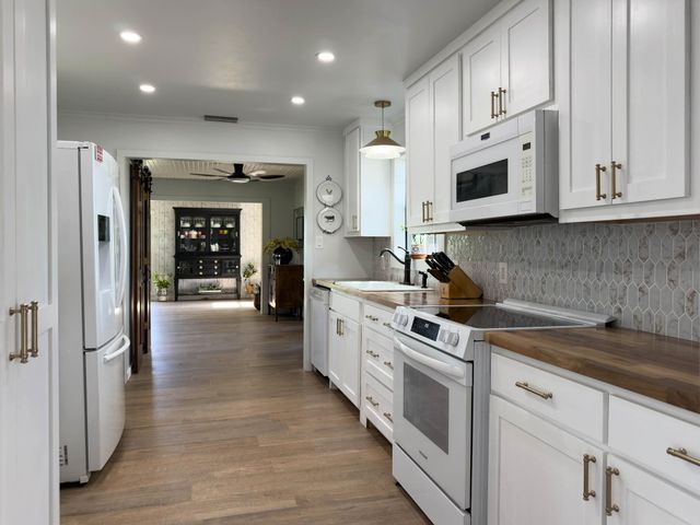 5974 County Road 4100, Kaufman, TX 75142