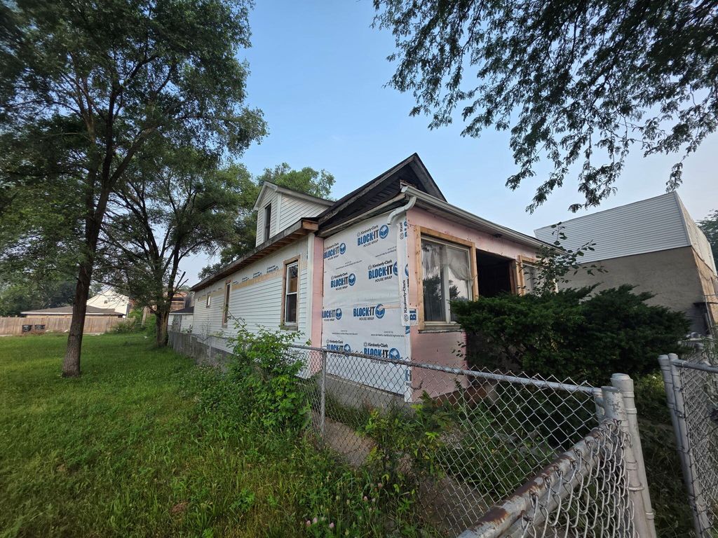 4854 Alexander Avenue, East Chicago, IN 46312