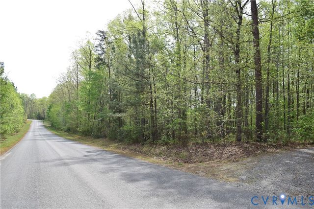 000 Hensley Rd, Mineral, VA 23117