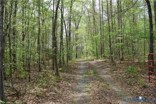 000 Hensley Rd, Mineral, VA 23117